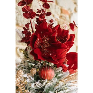 Fiore decorativo rosso